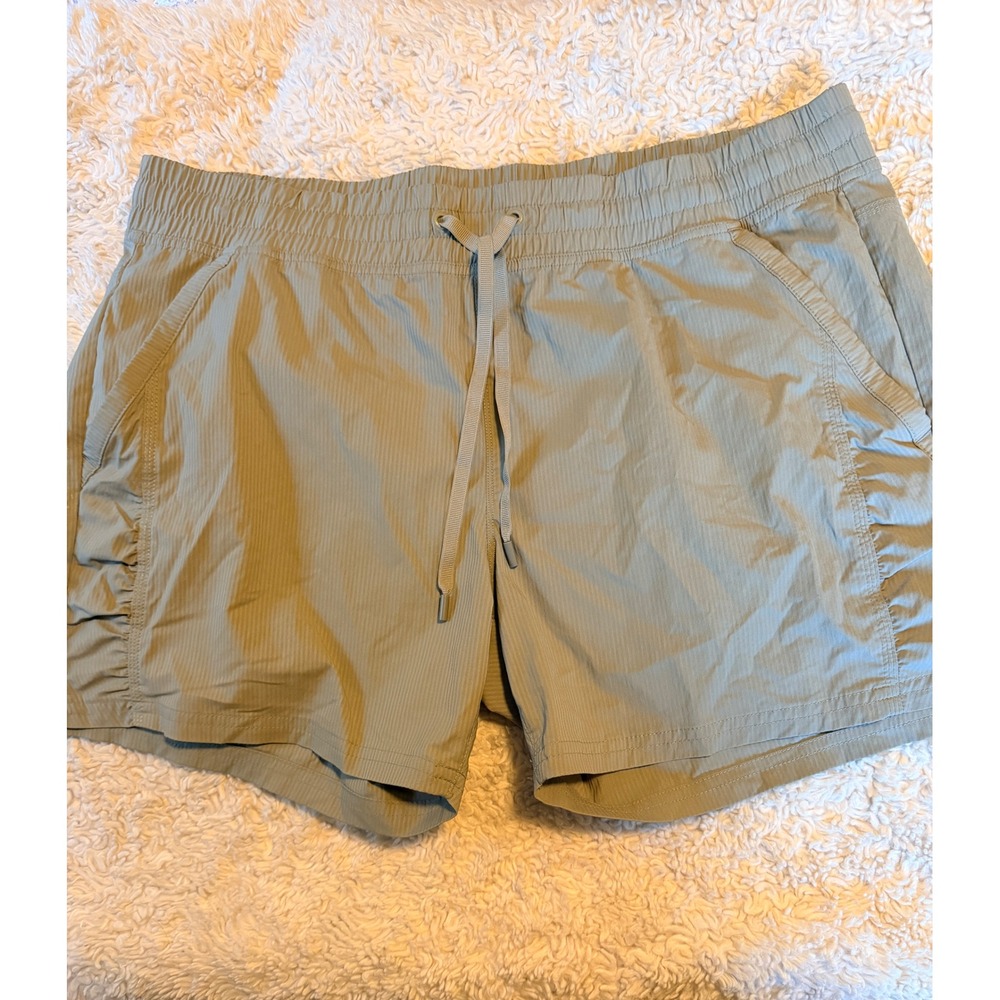 Eddie Bauer Womens XL Sage Green Hiking Shorts Elastic Waist Drawstring 0753